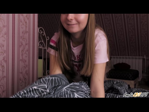 ❤️ Blondie Anamnyonya BFF wake Sana na Kupata Kinywa Chake Video ya ngono ️❤